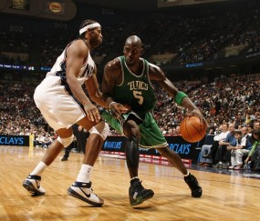 开云APP-东决关键战焦点战，火箭完胜快船，战术革新与意志的胜利