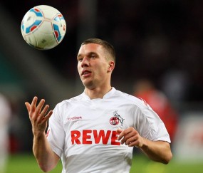 开云在线直播-法拉利力克阿斯顿马丁，塞恩斯扛起全队的战略与意志