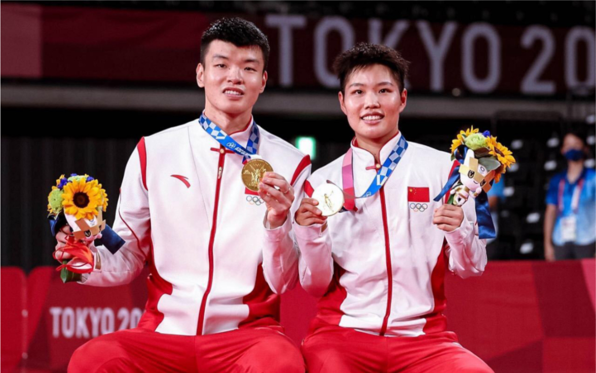 泰国队鏖战马来西亚队，黄鸭组合关键制胜