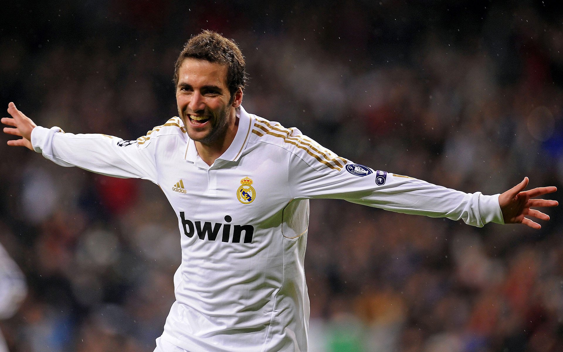 红牛二队惊天翻盘，勒克莱尔惊艳四座，一场改写F1格局的经典战役