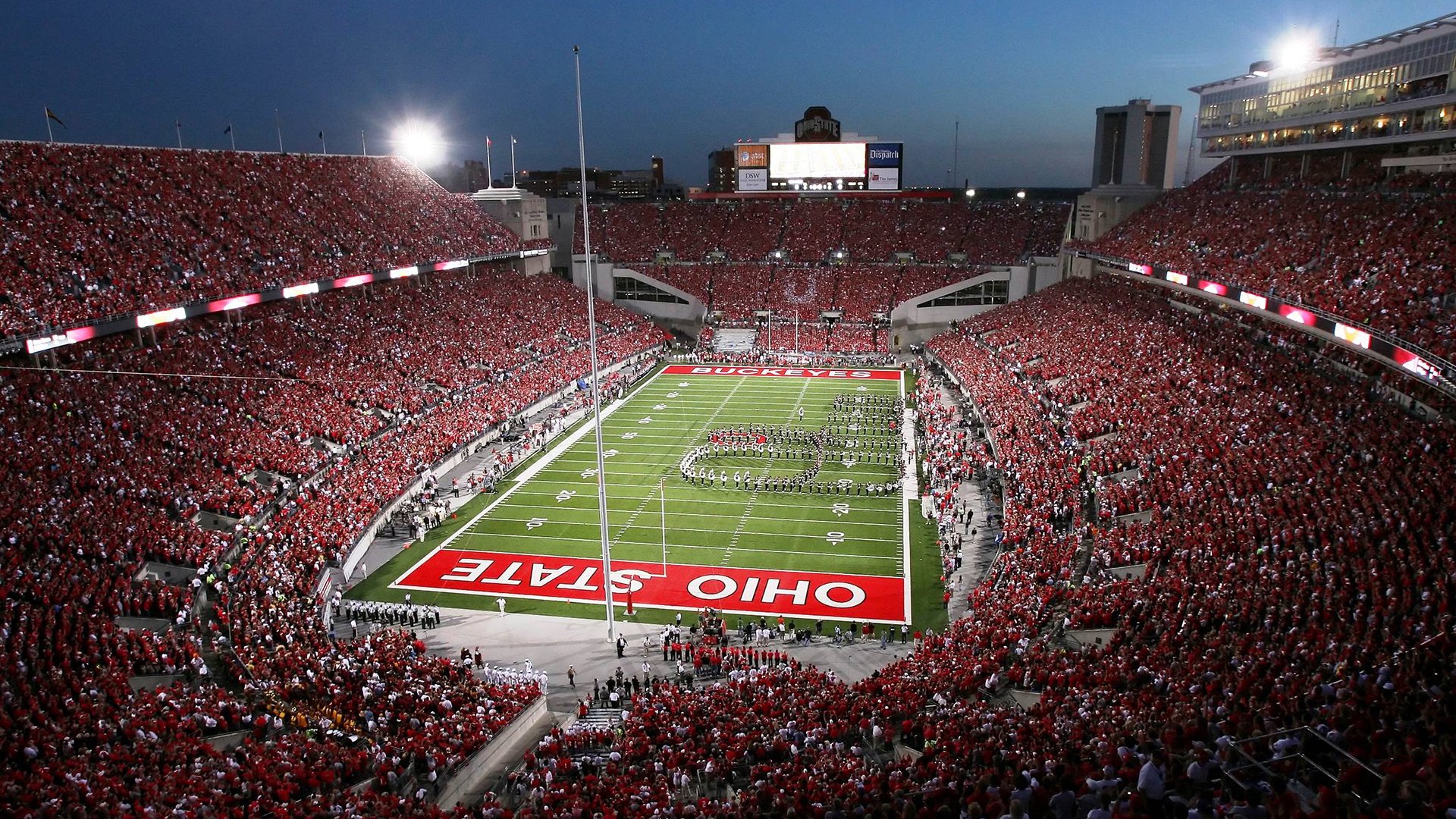 世界排名争夺战焦点战，荷兰锋线群闪耀，高效收割多特蒙德