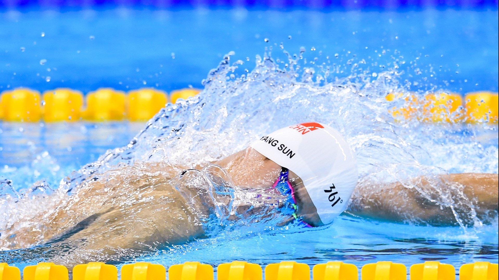 勒沃库森的蓝色城墙，防守锁死洪都拉斯，拉亚化身上帝之墙